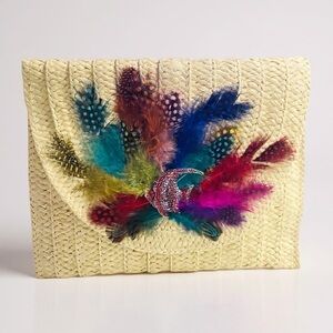 OCEAN MIRAGE HAND DESIGNED LAYERED STRAW ENVELOPE CLUTCH/ CROSSBODY PURSE